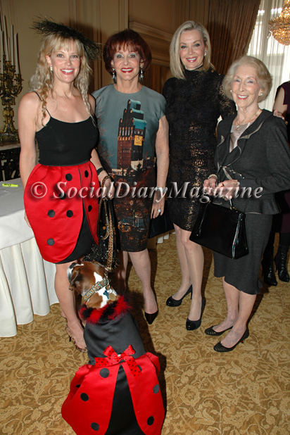 Margo Schwab and Kima with Karen Cohn, Iris Strauss and Martha Gafford